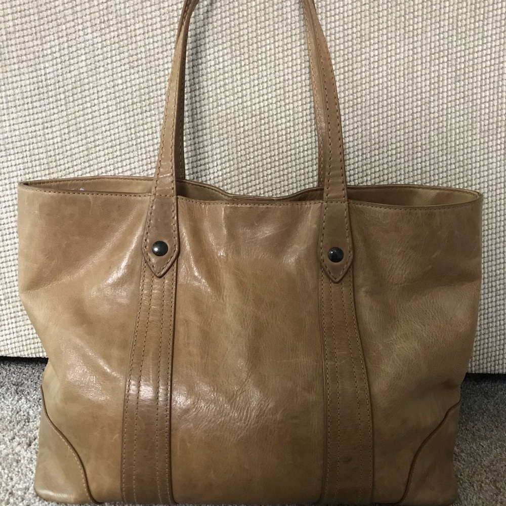 Melissa Frye Shopper